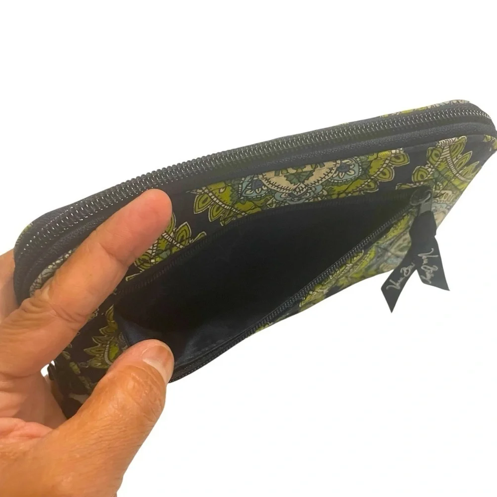 Vera Bradley Cambridge Quilted Zip Wallet, Wristlet Retired Fall 2007